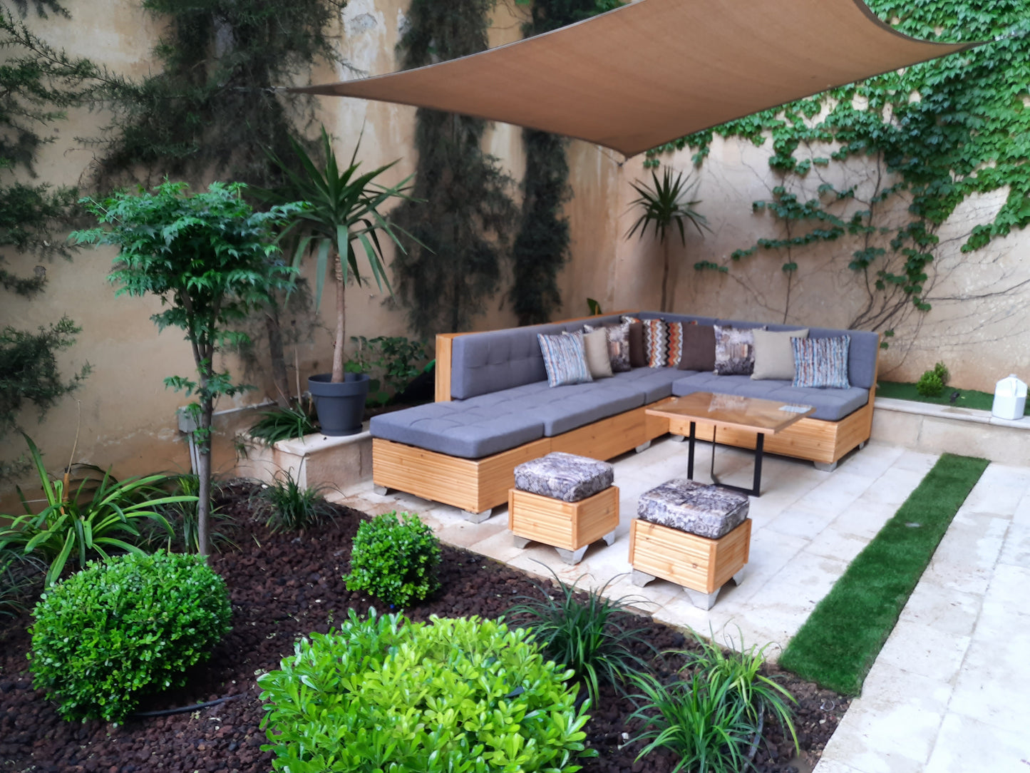 Outdoor Seating